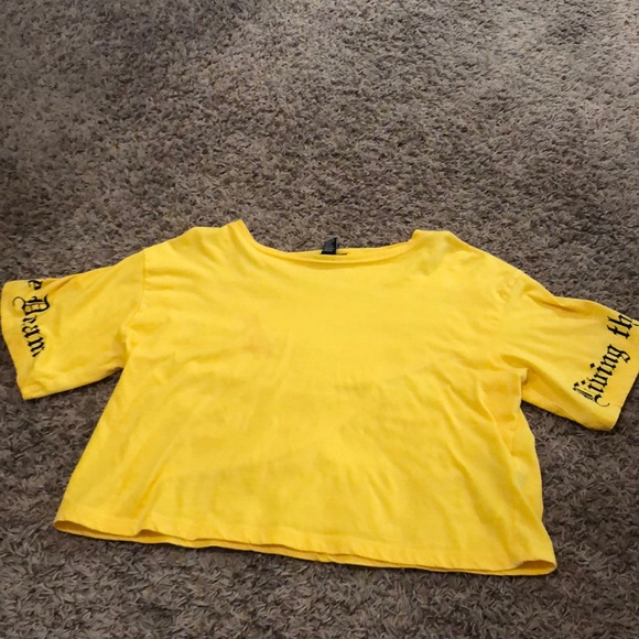 Yellow short sleeve crop top - Picture 2 of 3
